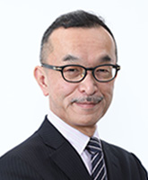 小山堅氏