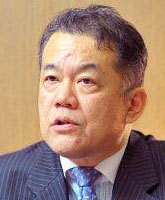 山本隆三氏